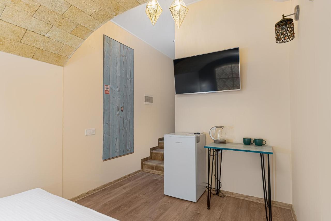 Apart Hotel Lyon d'Opera Odessa Extérieur photo