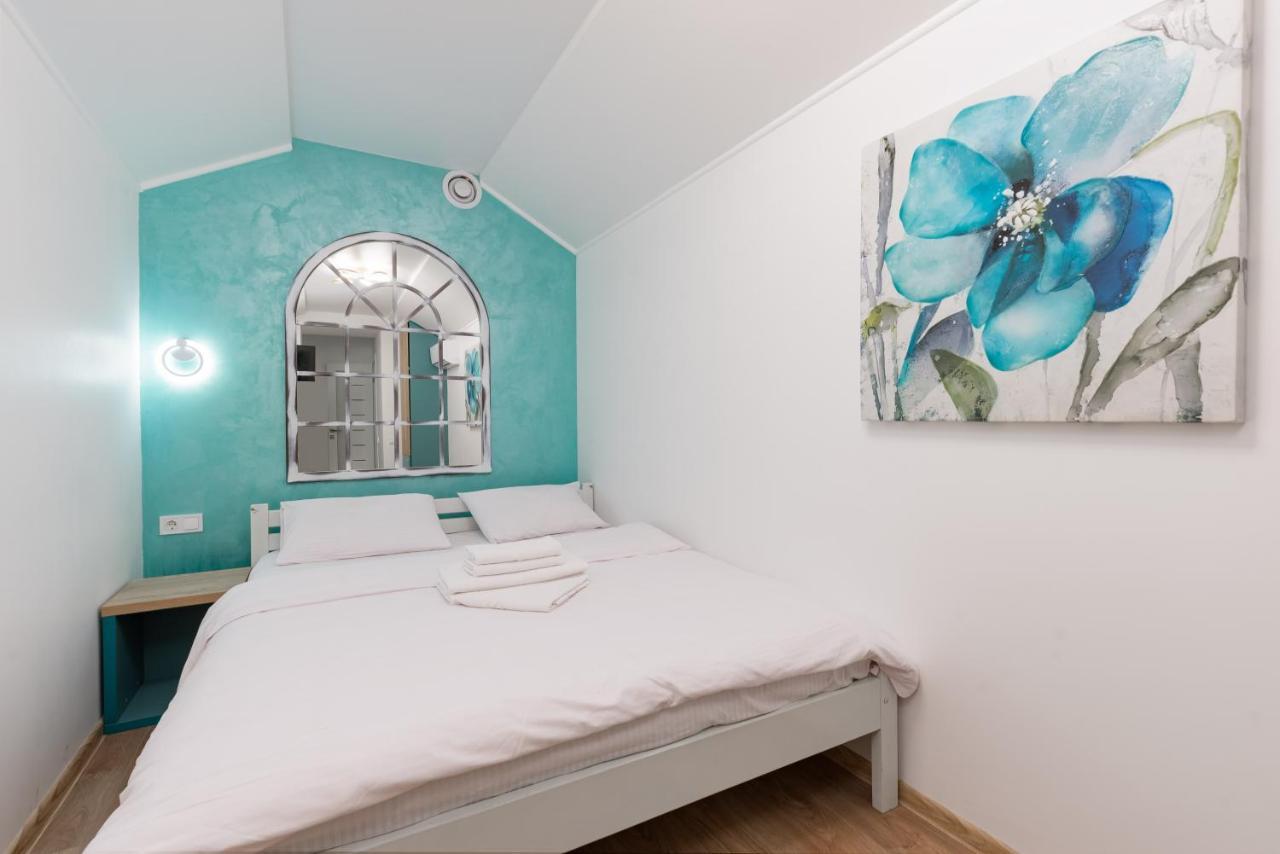 Apart Hotel Lyon d'Opera Odessa Extérieur photo
